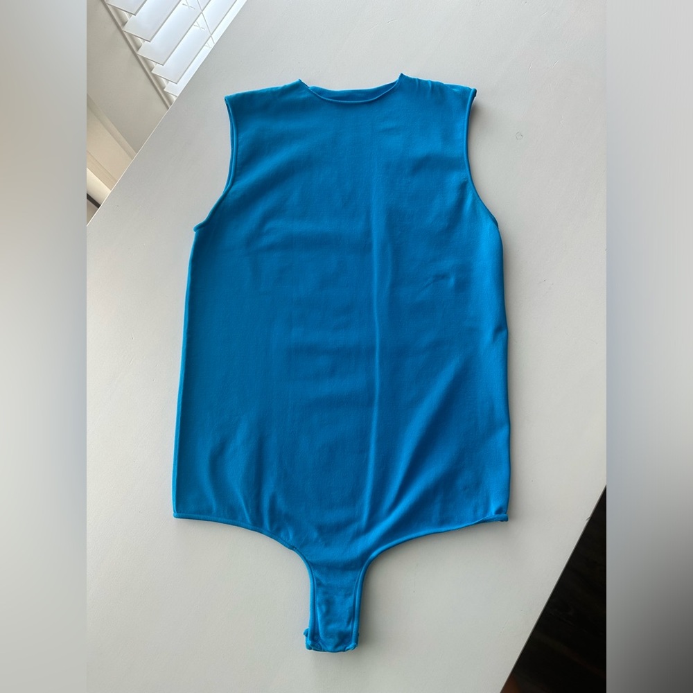 Skims Bodysuit (Sleeveless Crewneck)